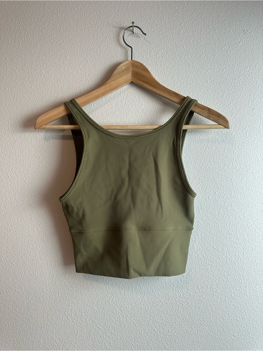 Lululemon Power Pivot Ribbed Tank Size 4 in Green